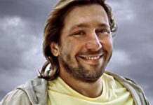Евгений Чичваркин: «К черту все! Бери и делай!» Евгений Чичваркин: «К черту все! Бери и делай!»