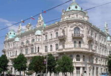 В Ростове главный фасад здания администрации отреставрируют ко Дню города В Ростове главный фасад здания администрации отреставрируют ко Дню города