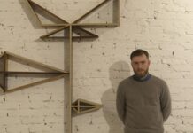 Арсений Жиляев: «Большая часть интересных выставок проходит в регионах, а не в столице» Арсений Жиляев: «Большая часть интересных выставок проходит в регионах, а не в столице»