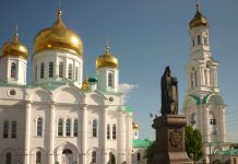 В кафедральном соборе Ростова восстановят исторические фрески В кафедральном соборе Ростова восстановят исторические фрески
