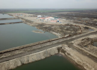 Строительство Багаевского гидроузла на Дону подорожало до 40,5 млрд рублей Строительство Багаевского гидроузла //Фото: Пресс-служба Правительства Ростовской области