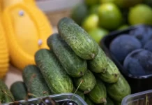 В Ростовской области объяснили, почему огурцы подорожали до 400 рублей www.rostov.kp.ru