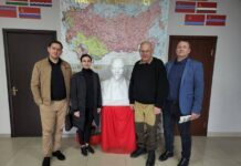 Из Ростова в ДНР представители КПРФ доставили груз гуманитарной помощи Из Ростова в ДНР направили груз гуманитарной помощи //Фото voice-daily.ru