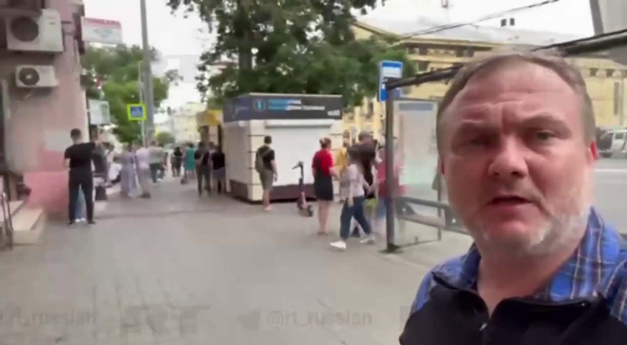 Военкор телеканала RT в Ростове Роман Косарев