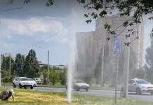 В Ростове забил мощный коммунальный фонтан