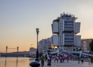 В Ростове планируют реставрировать речной вокзал и причалы на Набережной