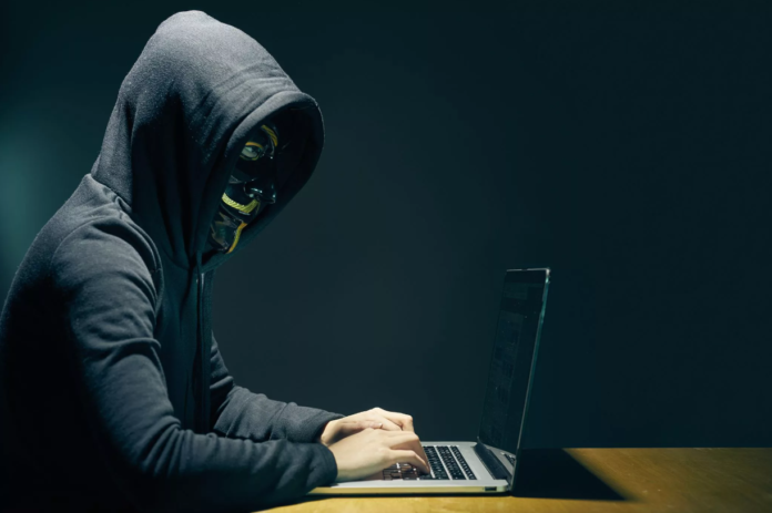 мошенники // фото: news.myseldon.com