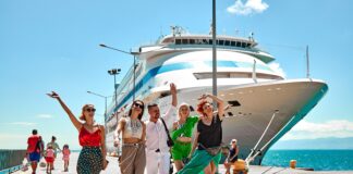 В 2024-25 годах круизный лайнер Astoria Grande совершит 40 круизов из Сочи Круизный лайнер Astoria Grande в турецком порту Синоп //Фото Miray Cruises