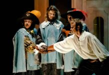 Московский театр «У Никитских ворот» приехал в Ростов с гастролями