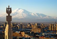 Куда отправиться из Ростова на отдых от 60 тысяч на двоих?