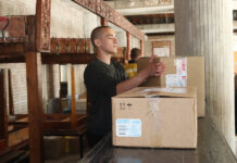 Жители Шахт собрали 38 тонн гумпомощи для участников СВО