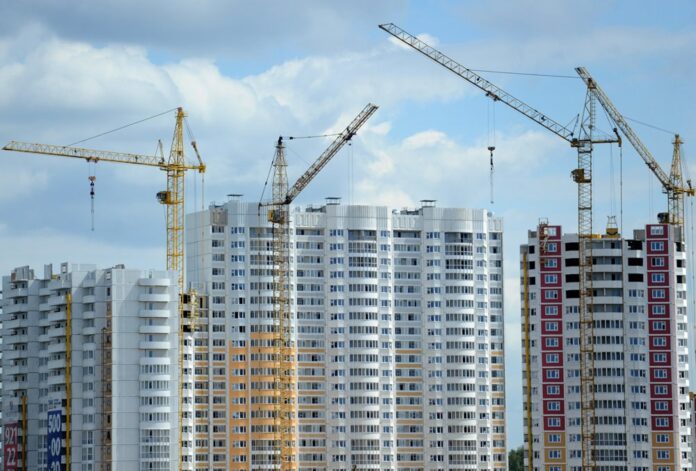 Строительство многоэтажных жилых домов //Фото Сбер