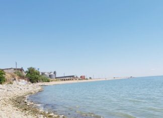 Замор рыбы объявили в Азовском море рыбацкий поселок Богудония. Таганрогский залив // фото: Ольга Медведева