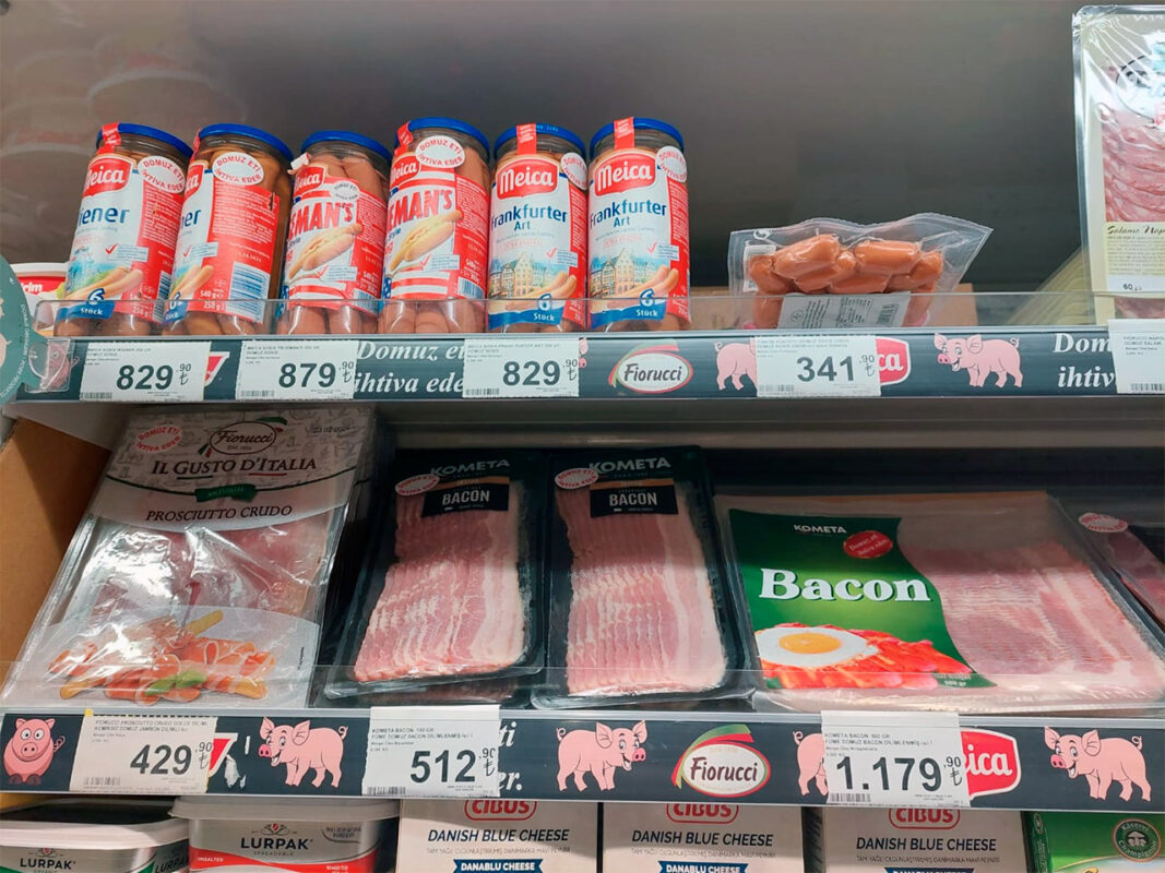 Цены на продукты в турецких магазинох достаточно высоки //Фото Виктория Сапунова