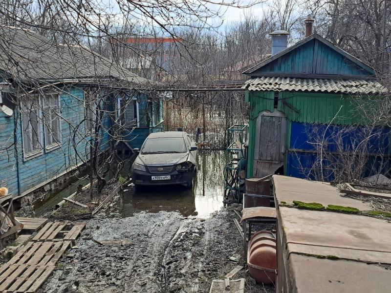 Дома жителей Шоссейной в Ростове постоянно затапливает //Фото "Блокнот - Ростов"