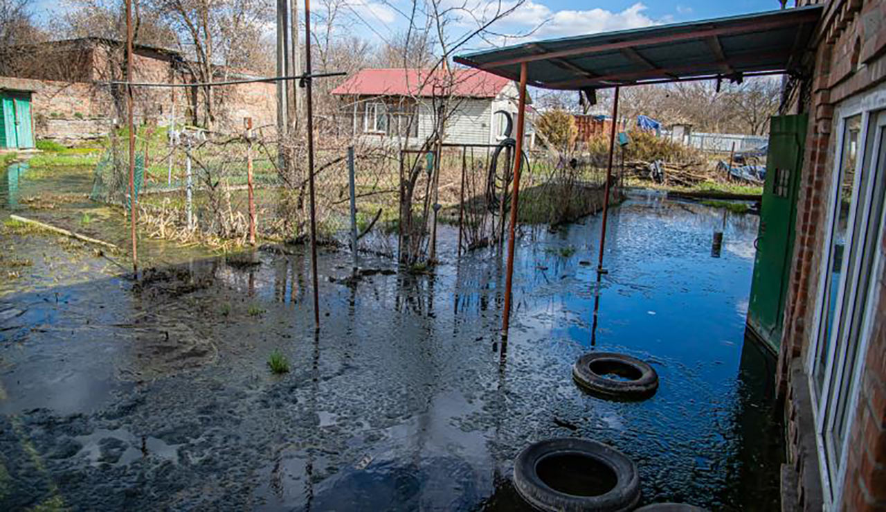 В Ростове поселок на Шоссейной постепенно тонет в грунтовых водах //Фото Блокнот-Ростов