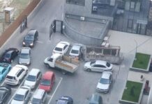 Жители ЖК «Мечников» в Ростове недовольны заставленным машинами двором //Фото из чата жителей ЖК Мечников