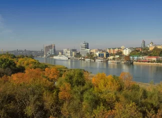 Ростовская область заняла 47-е место в национальном экологическом рейтинге Вид с левого берега Дона на Ростов-на-Дону //Фото с сайта u-f.ru