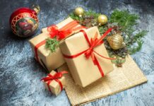 Эстетика и практичность: топ-6 подарков на Новый год-2025 подарки // фото: ru.freepik.com