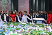 Слюсарь поручил разработать туристические маршруты по Ростовской области // фото: Официальный портал Правительства Ростовской области