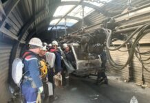Спасателям не удалось связаться с шахтерами под завалом в шахте «Садкинской» Спасателям не удалось связаться с шахтерами под завалом в шахте «Садкинской»