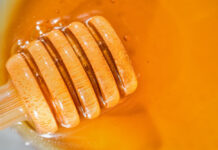 В ростовском меде нашли опасное вещество из-за перегрева мед // фото: Изображение от ededchechine на Freepik