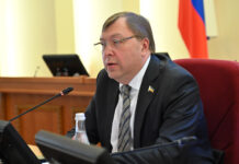 Ростовские семьи смогут тратить маткапитал на ипотеку сразу после рождения третьего ребенка Александр Ищенко // фото: сайт Законодательного Собрания Ростовской области, автор фото - Анатолий Карбинов