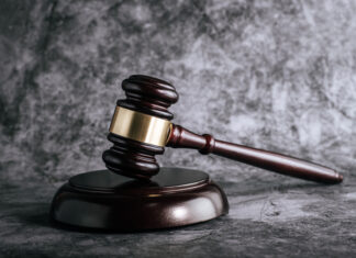 Следком запросил у Верховного суда разрешение на уголовное преследование пятерых ростовских судей суд // фото: Изображение от jcomp на Freepik