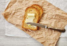 В Волгодонске цена на сливочное масло поднялась до 1109 рублей сливочное масло // фото: Изображение от bublikhaus на Freepik