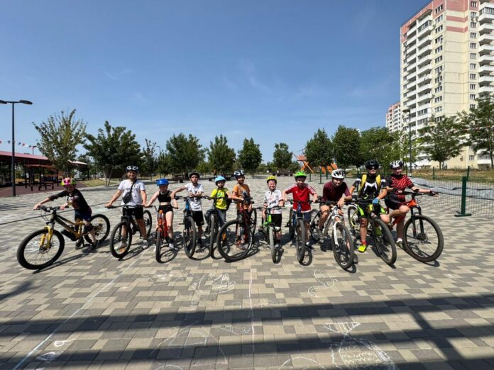 Велосипедисты Суворовского одержали несколько побед в соревнованиях за первые шесть месяцев года //Фото пресс-службы ВКБ Новостройки