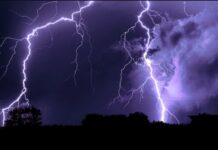 Штормовое предупреждение объявлено в Ростовской области гроза // фото: Изображение от freepik на Freepik