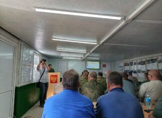 С главами приграничных городов Дона и ЛНР проводят учения учения с главами приграничных городов Ростовской области и ЛНР // фото: соцсети Романа Кураева