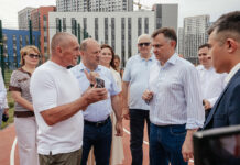 В Ростове школу в «Левобережье» посетил врио губернатора Ростовской области Юрий Слюсарь В Ростове школу в «Левобережье» посетил врио губернатора Ростовской области Юрий Слюсарь //Фото пресс-службы «ЮгСтройИнвест»