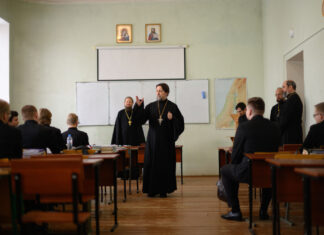 На Дону уроки нравственности будут преподавать священники священники будут преподавать в школах // фото: donseminary.ru
