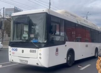 В Ростове возле ж/д вокзала автобус насмерть сбил пешехода место смертельного ДТП на Привокзальной улице в Ростове // фото: пресс-служба Госавтоинспекции по Ростовской области