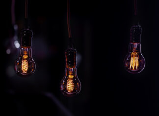 15 подстанций обновят в Ростовской области Электрические лампы //Фото Freepik.com, pvproductions