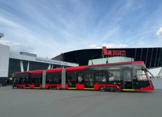 В декабре начнутся ночные испытания трехсекционного трамвая в Ростове