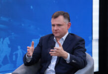 Губернатор Юрий Слюсарь в прямом эфире анонсировал строительство новых школ и поликлиник в Ростове Юрий Слюсарь, губернатор Ростовской области //Фото пресс-службы Правительства Ростовской области