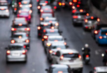 Десятикилометровая пробка образовалась на трассе «М-4» под Шахтами // Фото: freepik