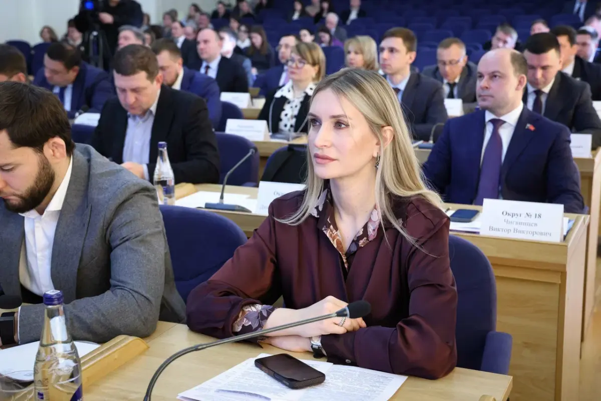 Депутаты Ростовской-на-Дону городской Думы заслушали доклад о реализации муниципальной программы ЖКХ и благоустройства //Фото: пресс-служба Гордумы Ростова-на-Дону