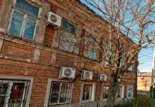 В Ростове снесут старинный доходный дом купца Каца на 29-й Линии Дом Каца в Ростове-на-Дону //Фото с сайта 161.ру