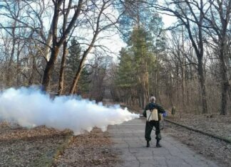 В Ростове началась противоклещевая обработка парков и рощ из-за раннего пробуждения насекомых В Ростове началась противоклещевая обработка парков и рощ из-за раннего пробуждения насекомых //Фото пресс-служба Администрации Ростова-на-Дону