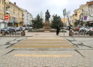 В Ростове-на-Дону убрали рекламные конструкции, установленные рядом с памятником Пушкину