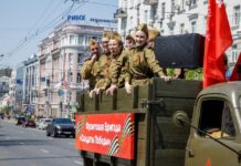 «Бессмертный полк» в лицах и автопробеги: как Ростов встретил 9 Мая без парада Ростов-на-Дону встретил День Победы 9 мая 2026 года //Фото пресс-служба Главы Ростова-на-Дону